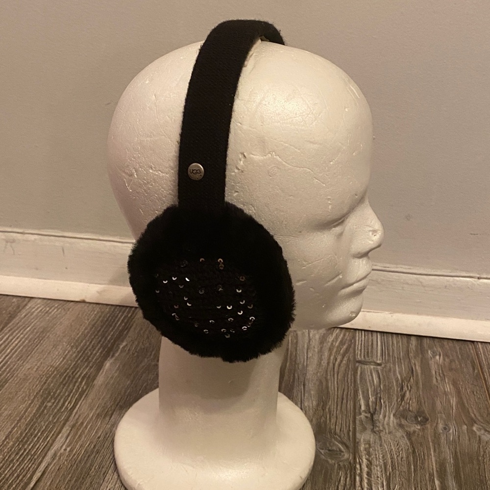 Ugg wired muffs ear warmer( wire not included)